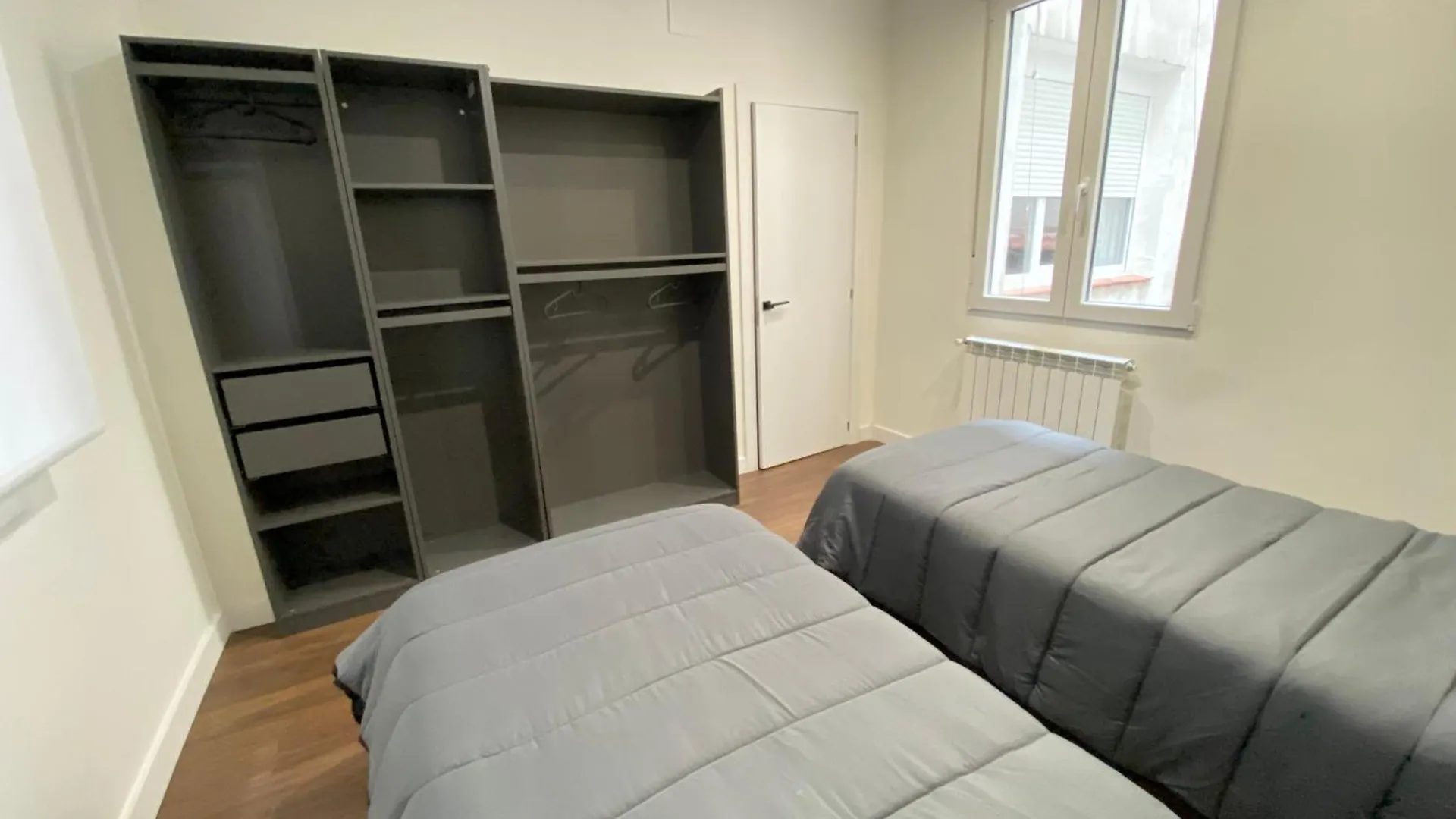 Bilbao Center Apartament 0*,